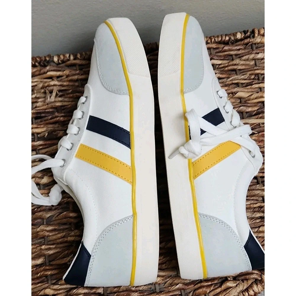 CLUB ROOM Men's Noah White/Yellow Stripe Lace-Up Comfort Walking Shoes Size 8.5